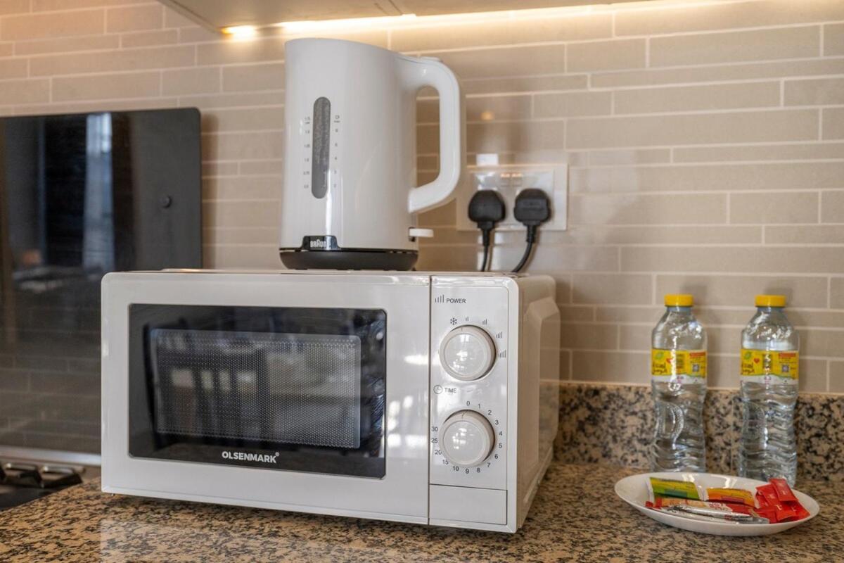 Apartment Peaceful 1-bedroom For 4 In Downtown Dubai