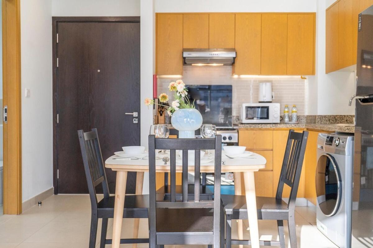 Peaceful 1-bedroom For 4 In Downtown * Dubai