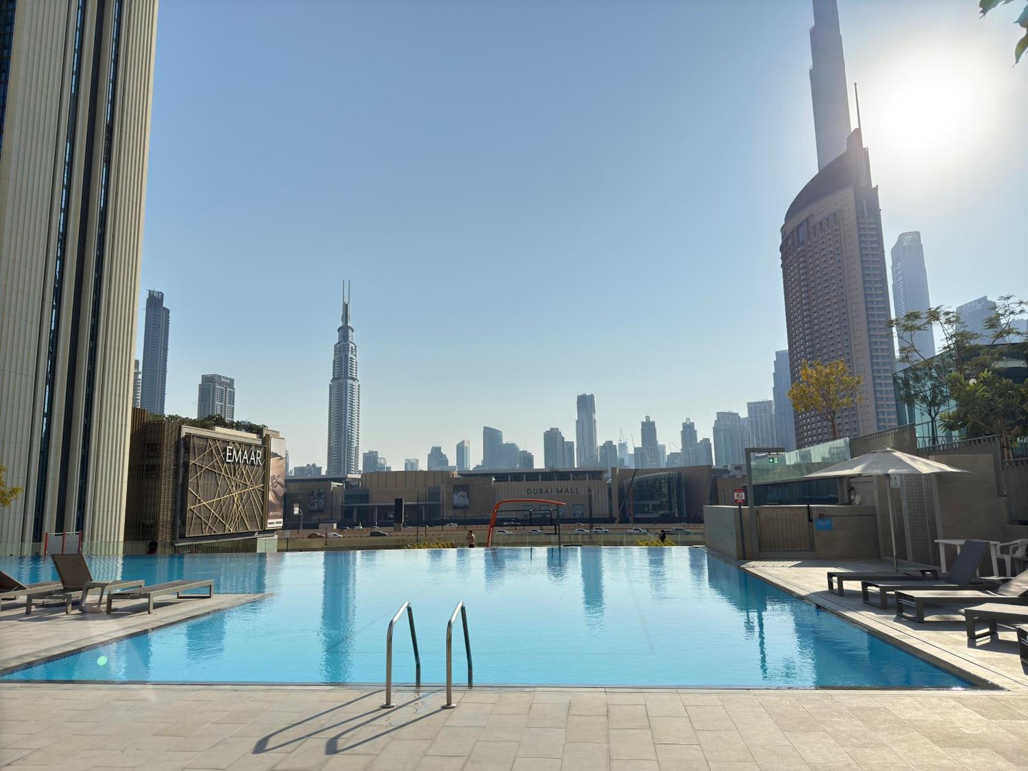 Elegant Views 1br Walk To Mall Downtown Views 2 T1 Apartment Dubai