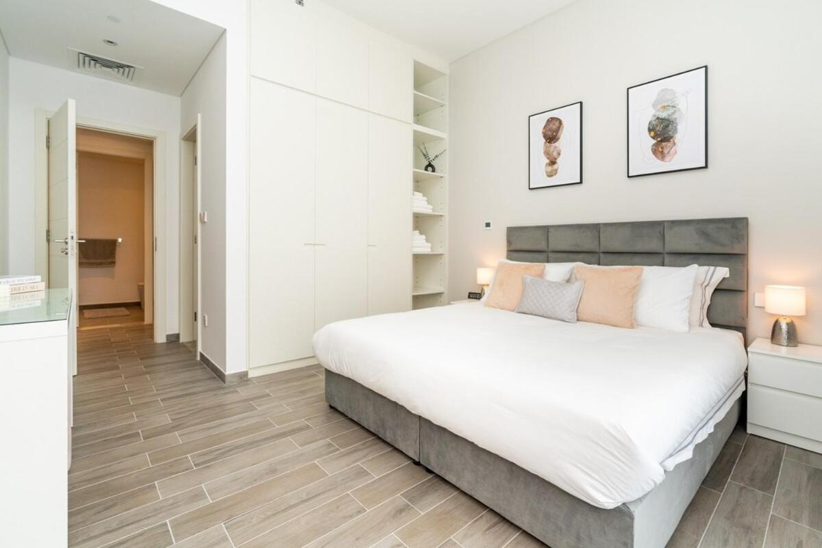 Sleek & Modern 1br With Luxury Pool In Jvc Apartment Dubai