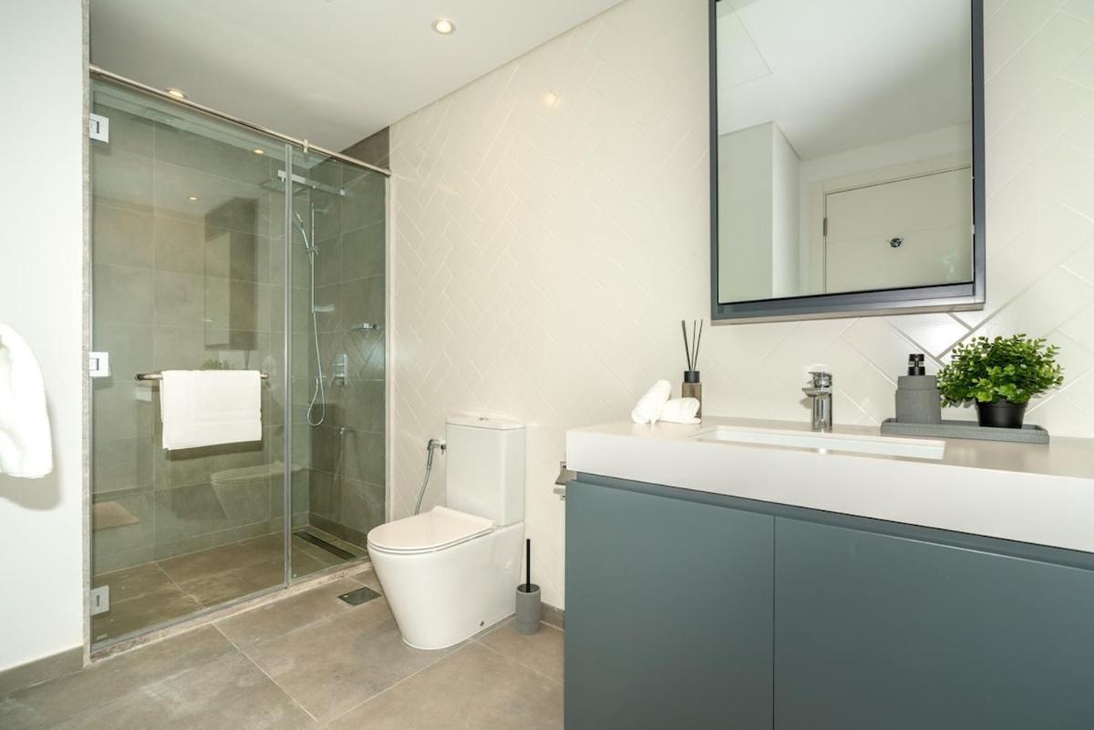 Sleek & Modern 1br With Luxury Pool In Jvc *
