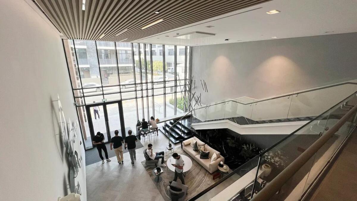 Sleek & Modern 1br With Luxury Pool In Jvc *