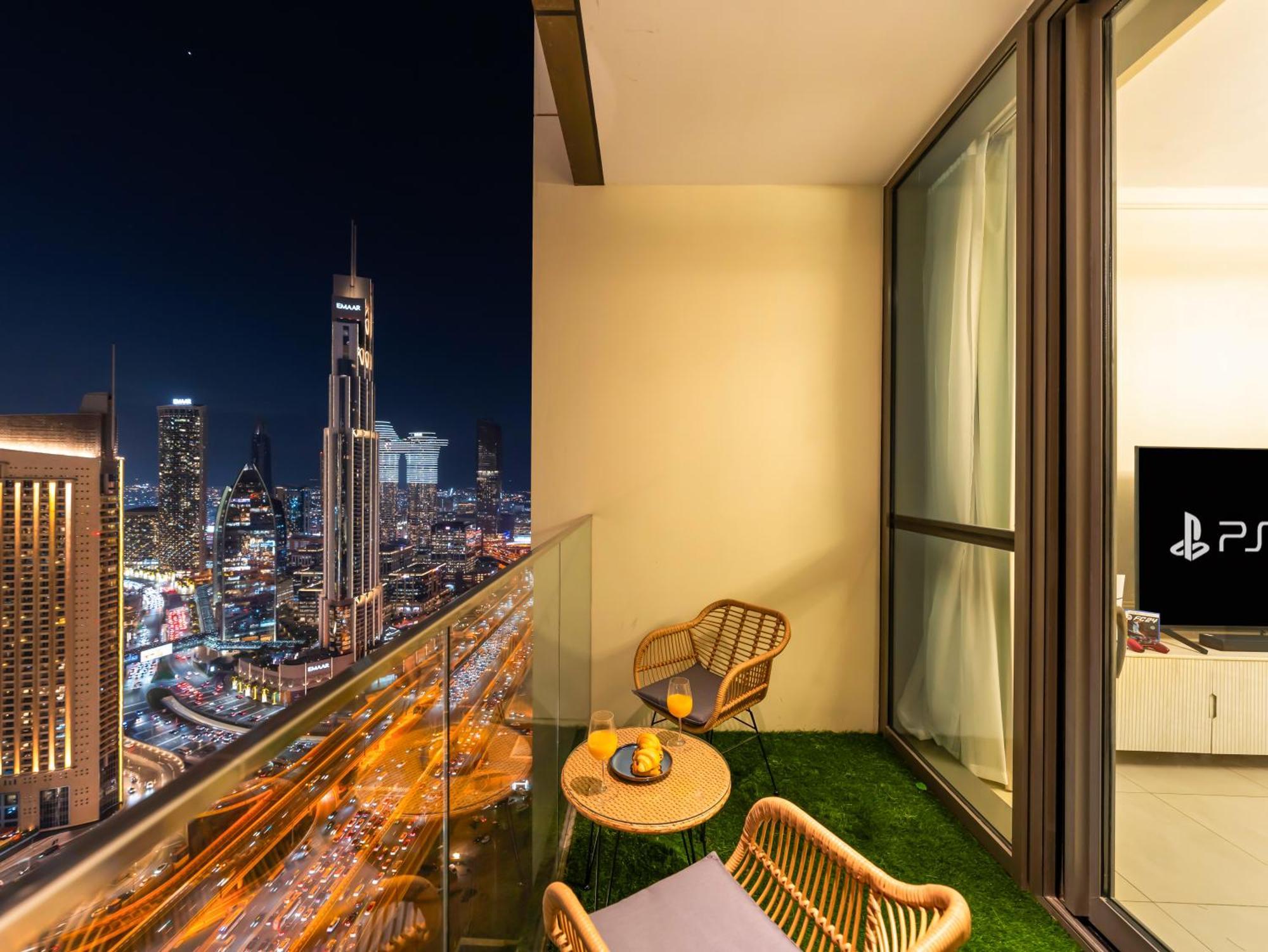 Brand New! Downtown Views Located On Mall * Dubai