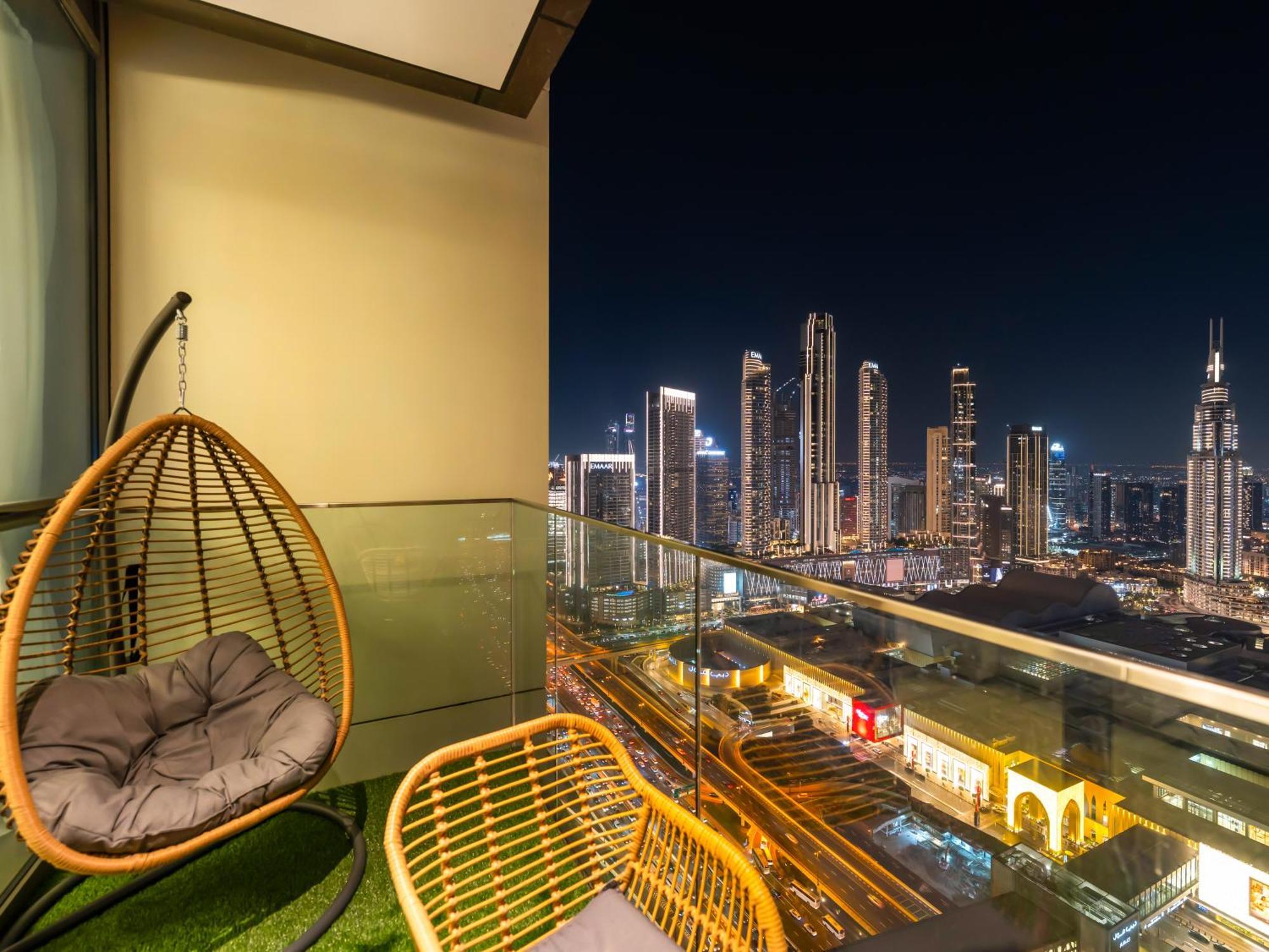 Brand New! Downtown Views Located On Mall *