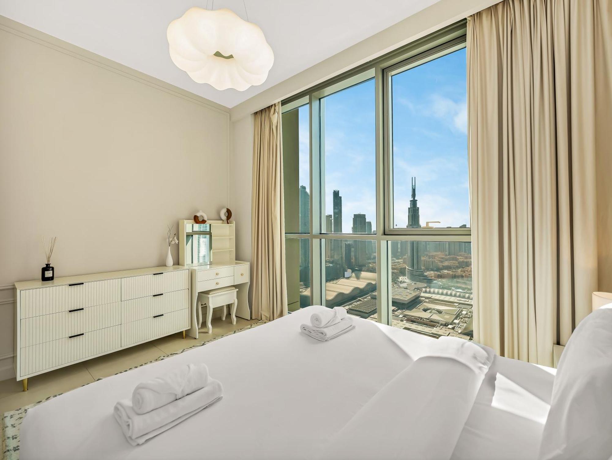 Brand New! Downtown Views Located On Mall *