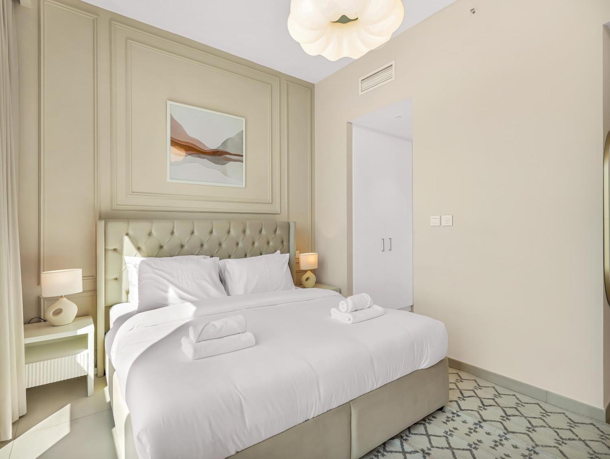 Brand New! Downtown Views Located On Mall * Dubai