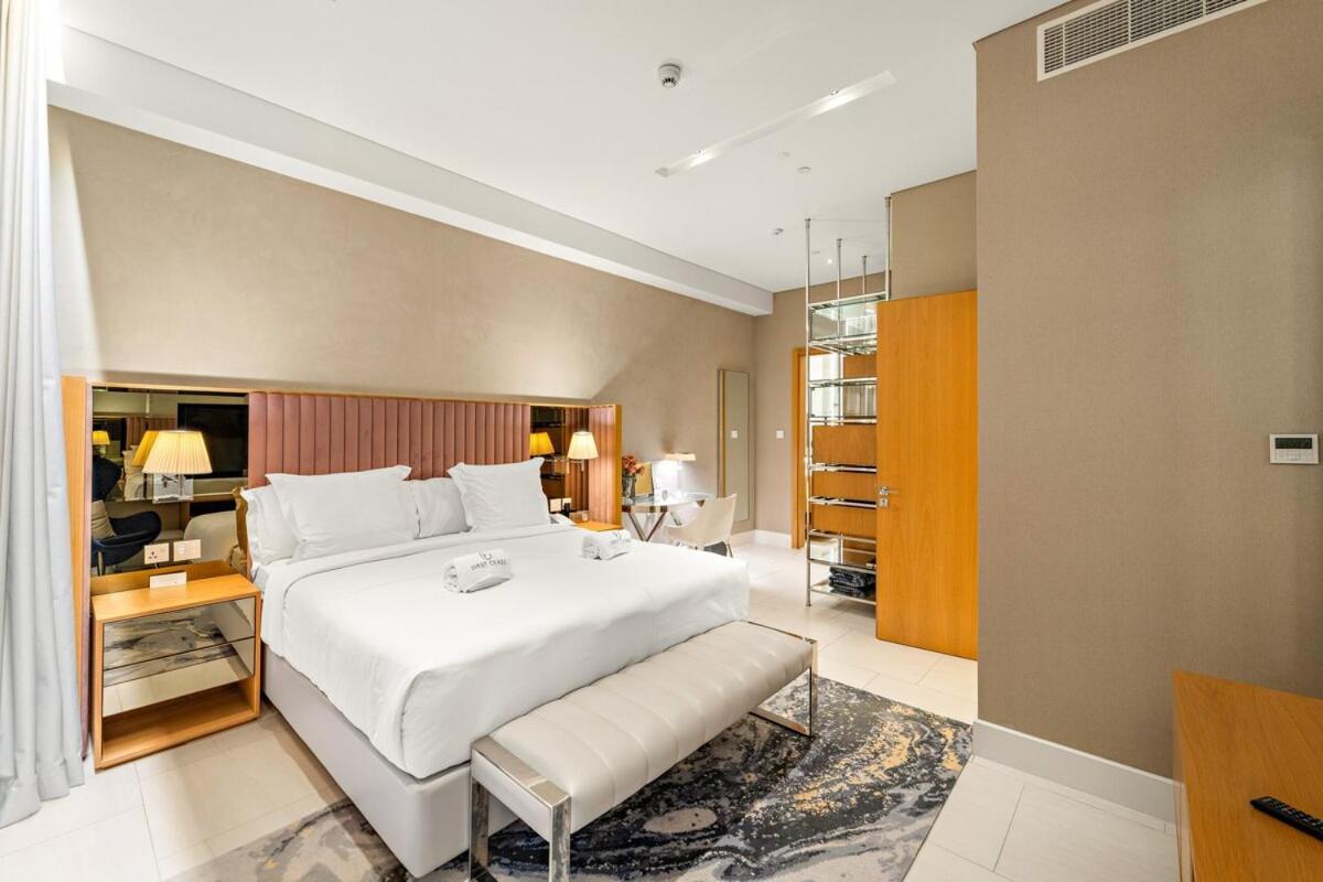 Apartment First Class 1br Iconic Sls With Infinity Pool *