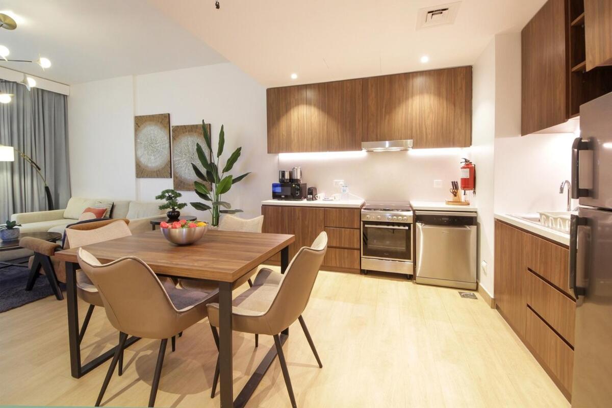 Apartment Stylish 1br La Mer, La Cote B2