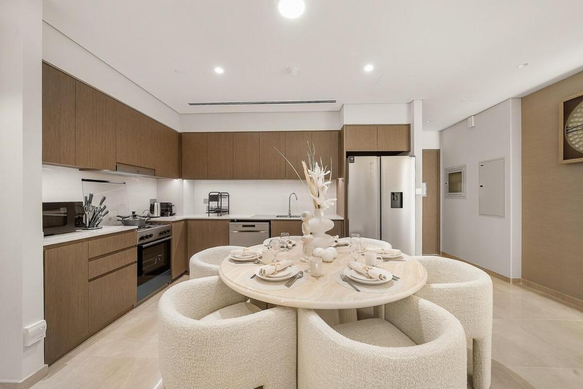 Apartment First Class 2br Burj Khalifa & Fountain View