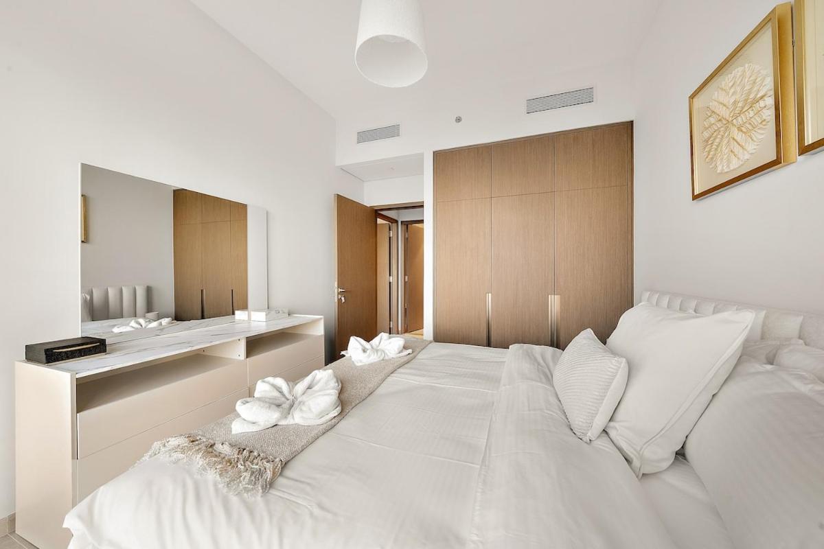 First Class 2br Burj Khalifa & Fountain View Apartment Dubai