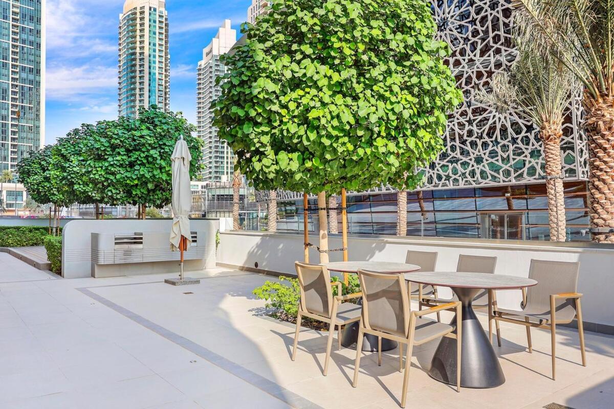 First Class 2br Burj Khalifa & Fountain View Apartment