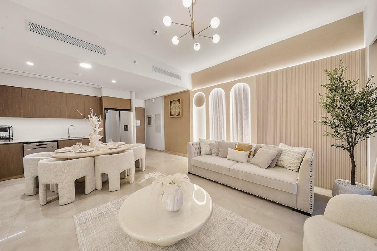 First Class 2br Burj Khalifa & Fountain View * Dubai