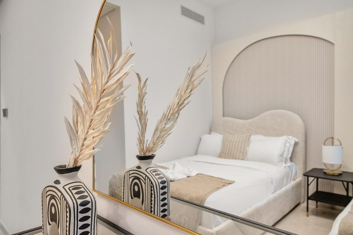 First Class 2br Burj Khalifa & Fountain View Apartment