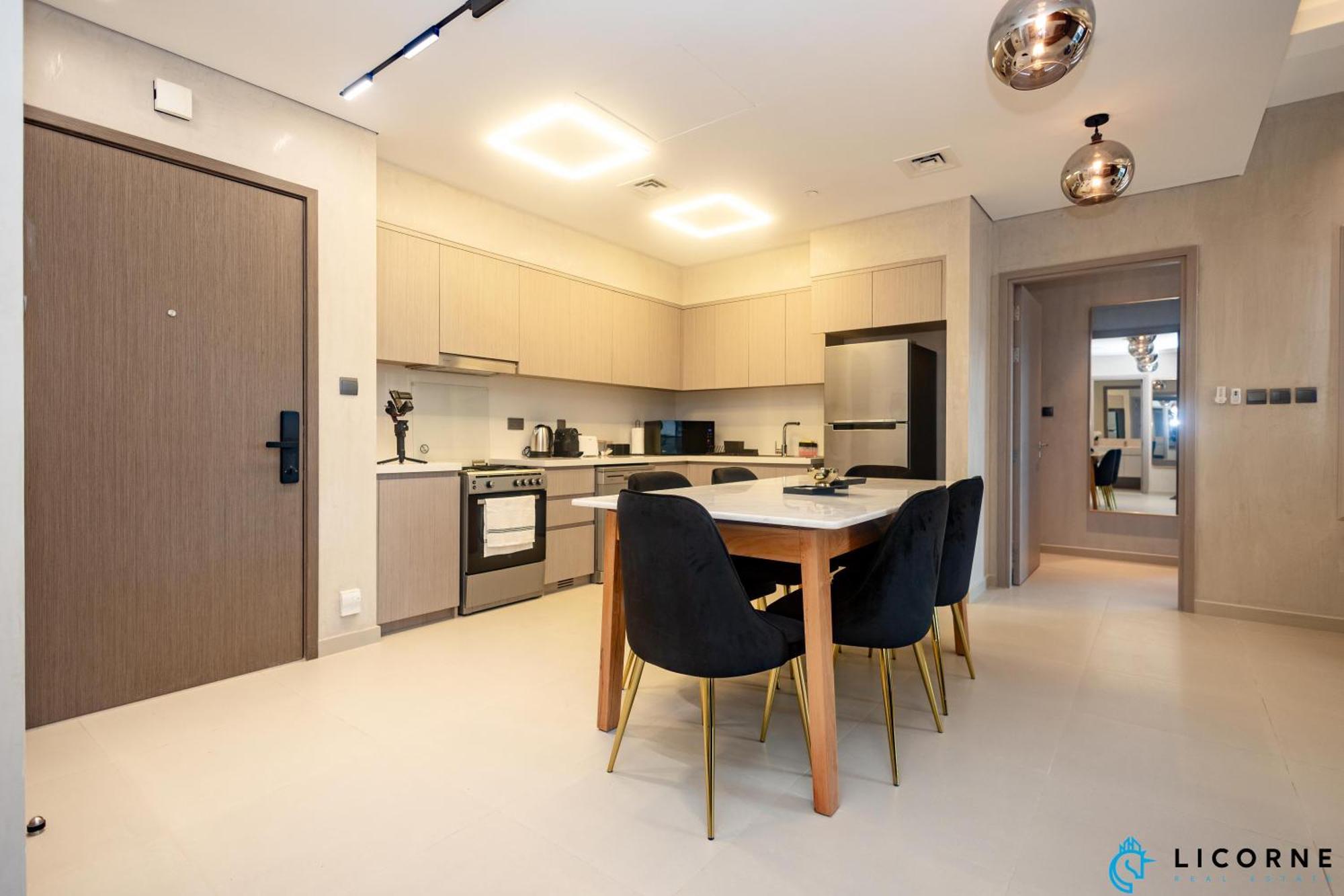 Downtown Haven 2br Near Mall & Burj Khalifa In Act One Act Two Apartment *