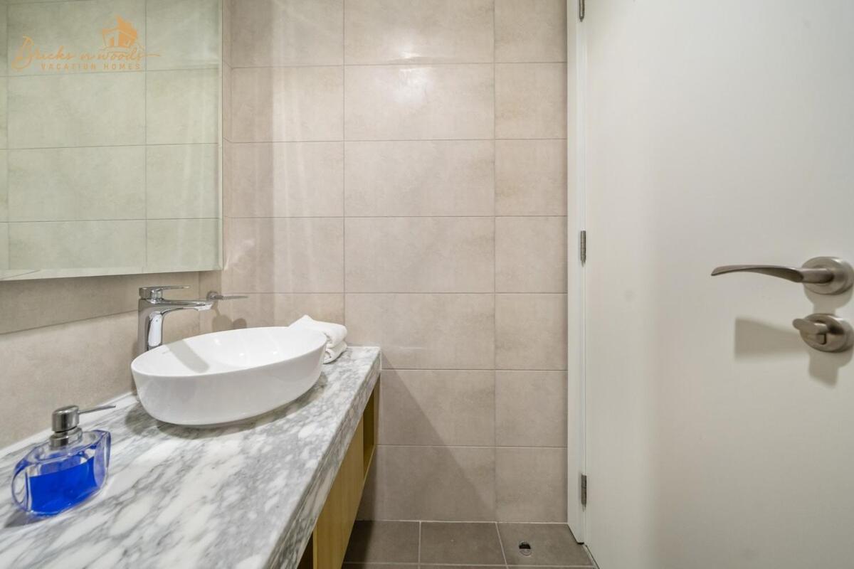 Apartment Luxury Sea View High Floor 3bhk