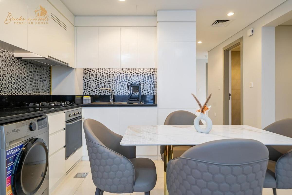 Luxury Sea View High Floor 3bhk Apartment Dubai