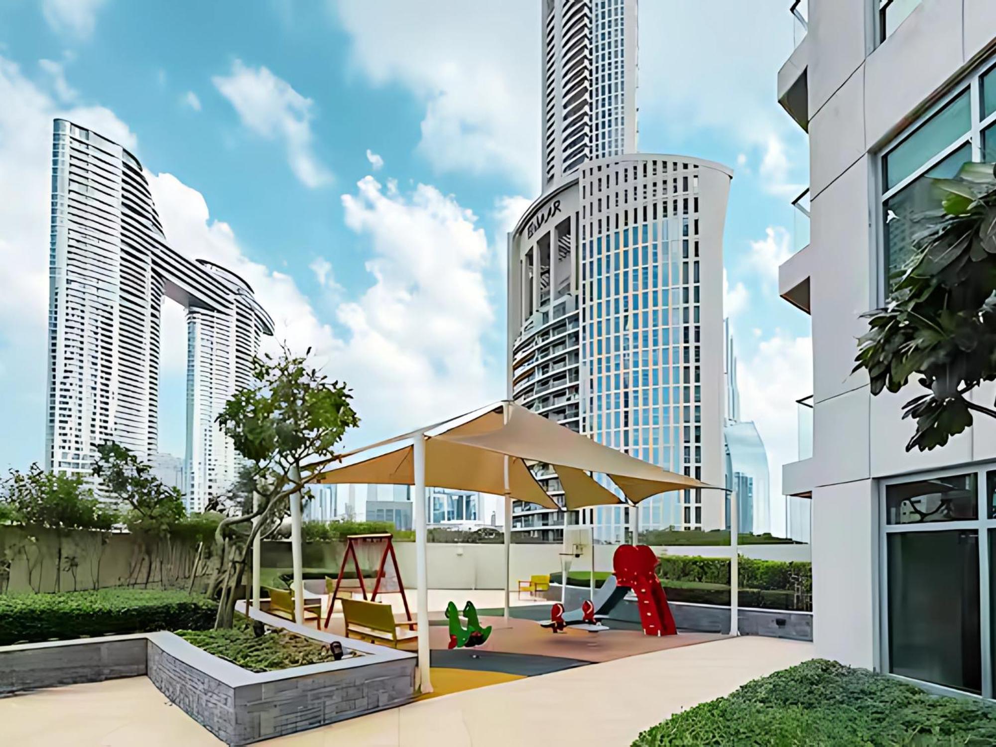 Apartment 1 Bedroom Exquisite Urban Living In Downtown *