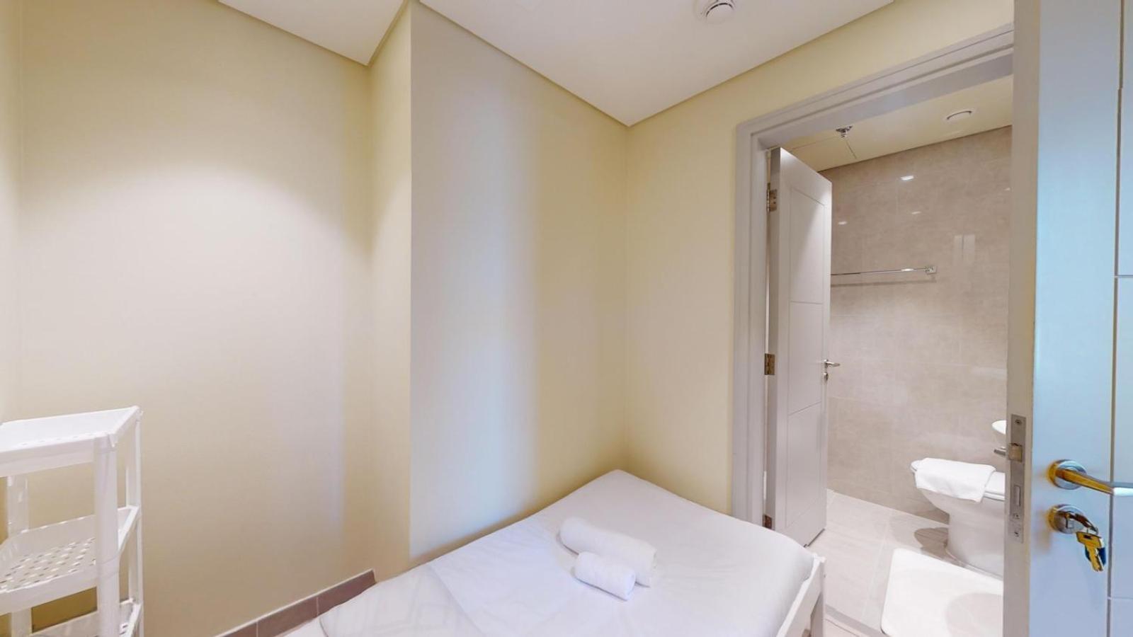 Apartment Tower - Aesthetic Three Bedroom In Downtown *