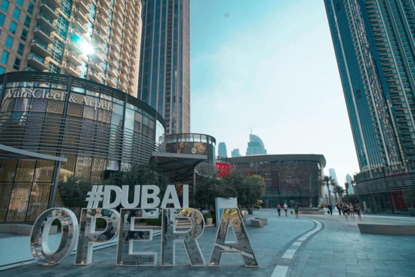Tower - Aesthetic Three Bedroom In Downtown * Dubai