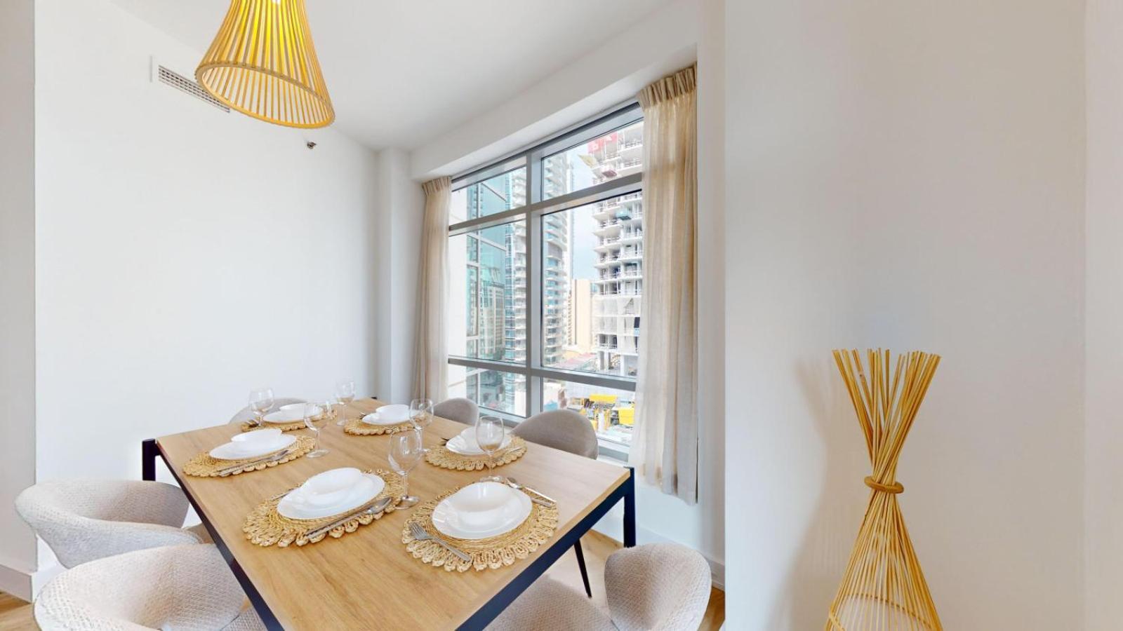 Blakely Tower - Upgraded Modern One Bed In Marina * Dubai