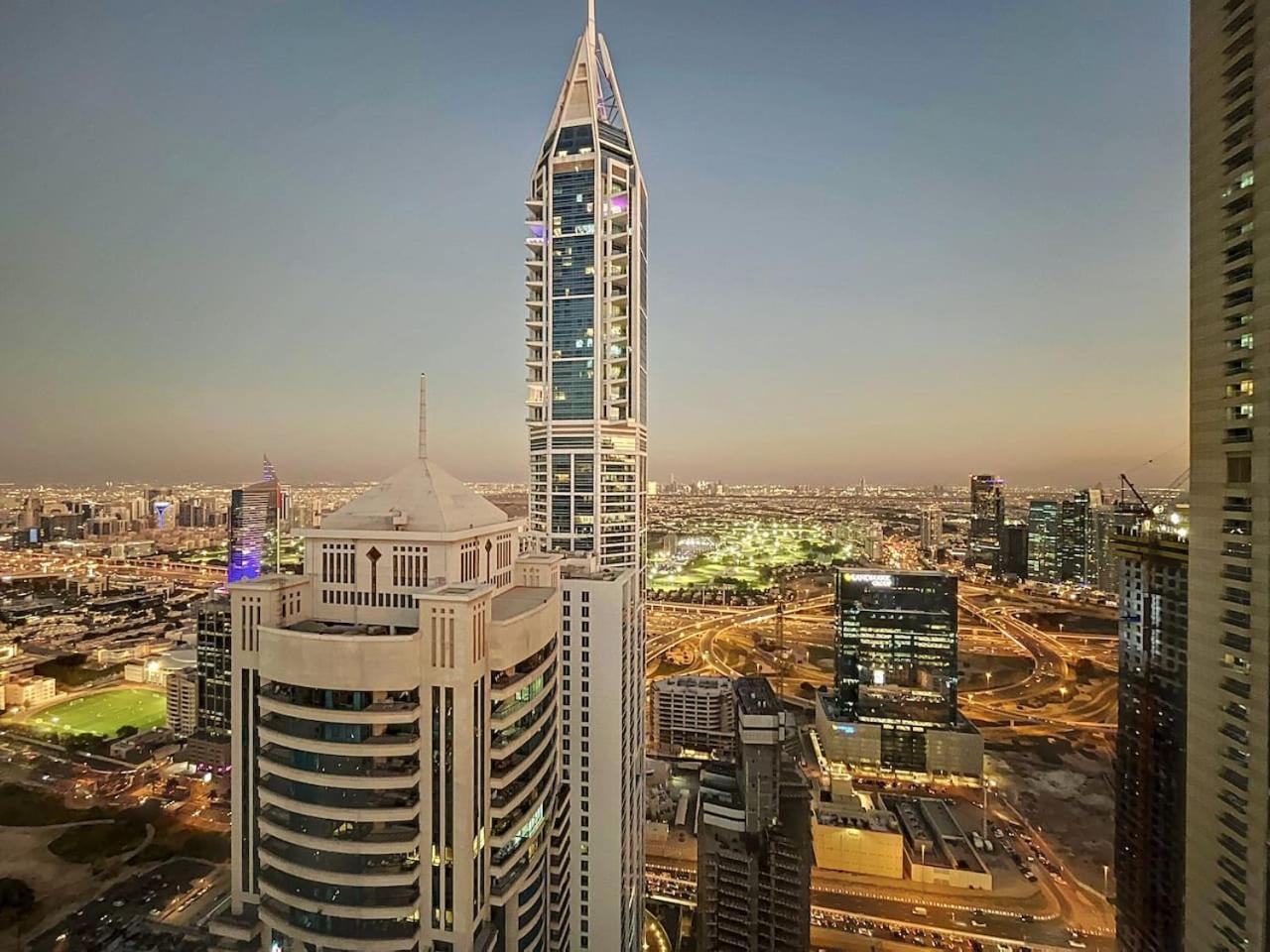 Ocean Heights - One Bed With View Of Marina Dubai