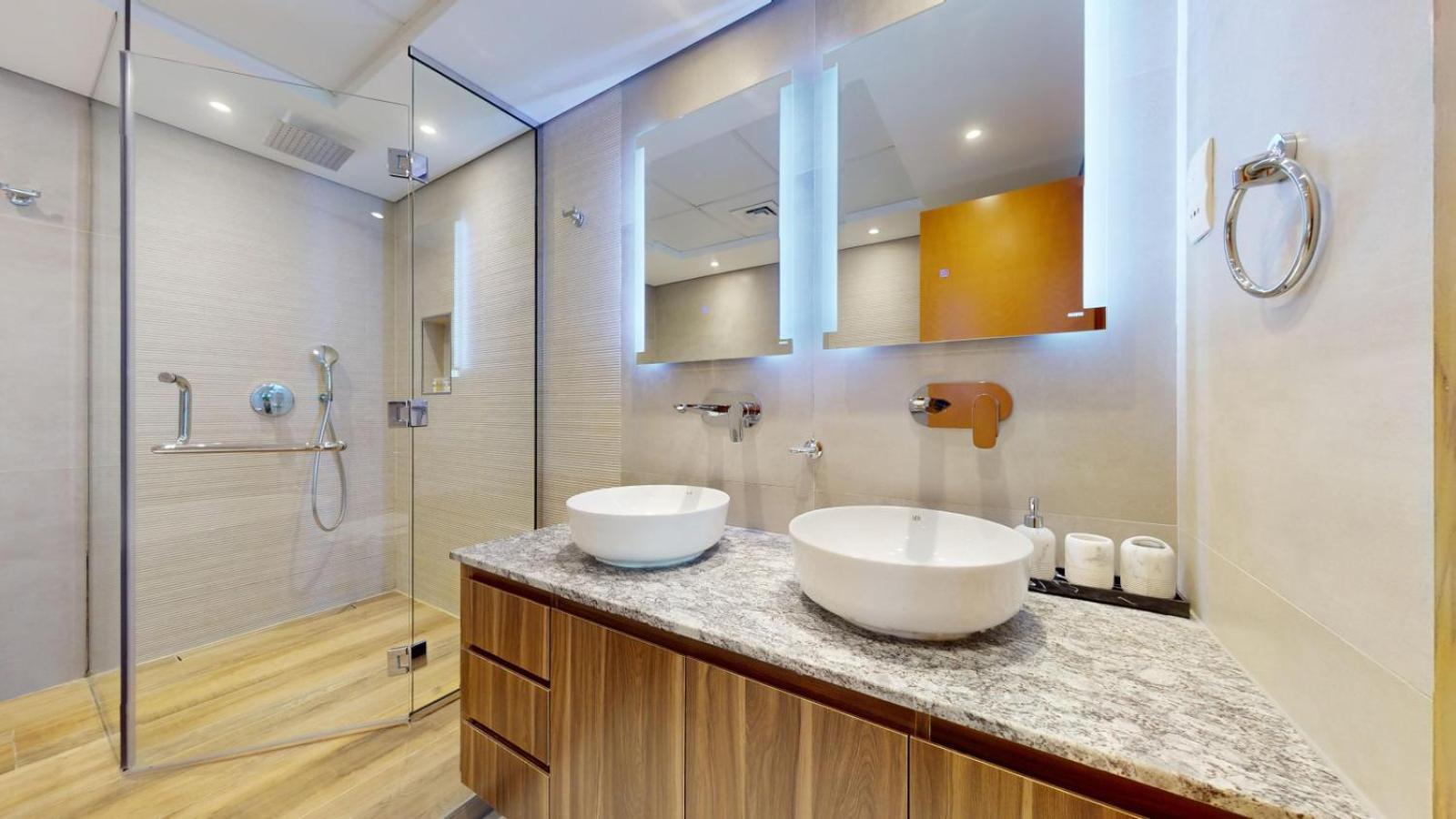 Apartment Damac Waves - Stunning Three Bedroom In Marina Dubai