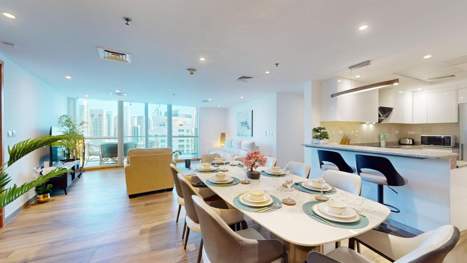 Damac Waves - Stunning Three Bedroom In Marina Apartment *