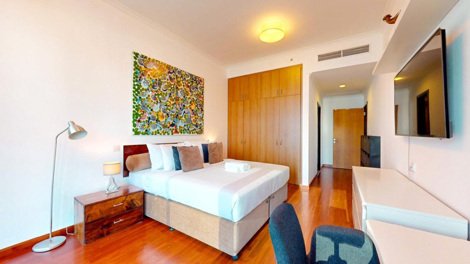 Horizon - Spacious Four Bed In The Marina