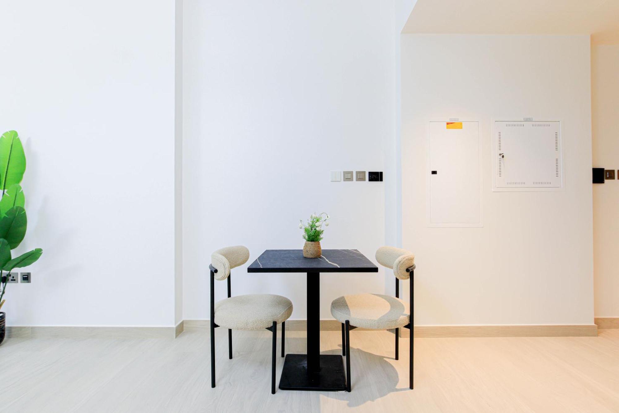 Stylish Stu In Medore With Modern Amenities Dubai