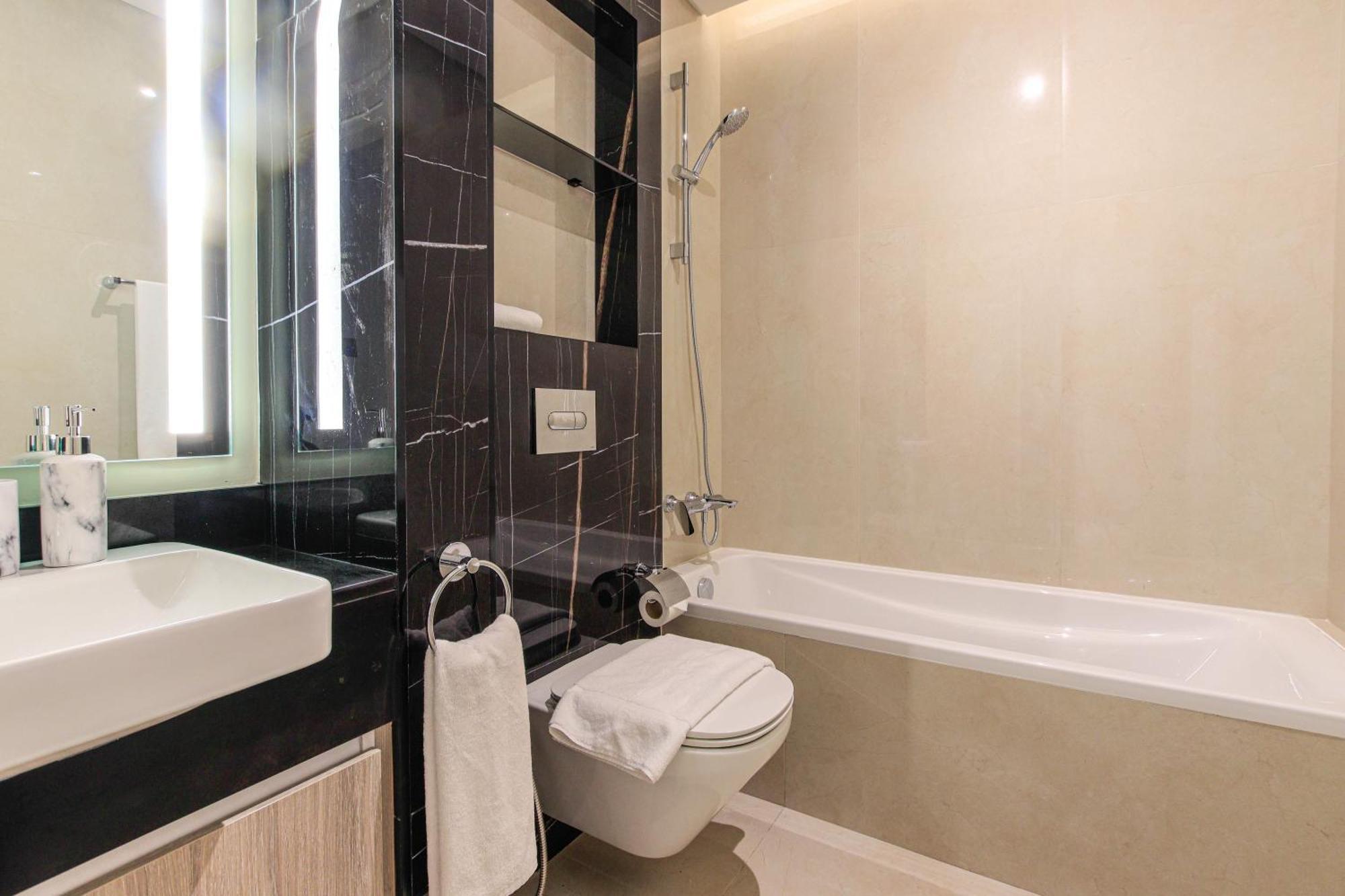 Stylish Stu In Medore With Modern Amenities * Dubai