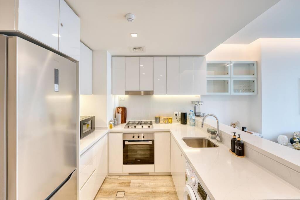 Classic - Ahad Large 1br For 4 *