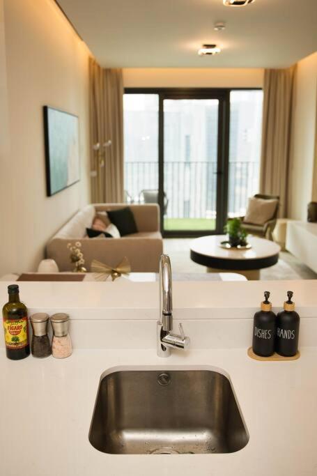 Classic - Ahad Large 1br For 4 Apartment *