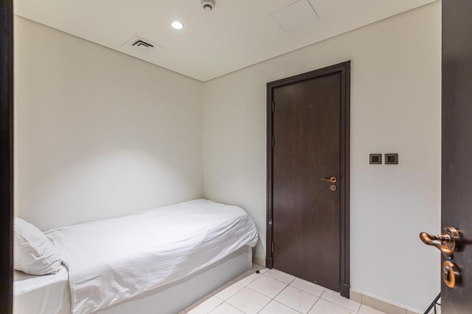 Balqis I Renovated 3bdr With 1 Maid I Palm Jumeirah *