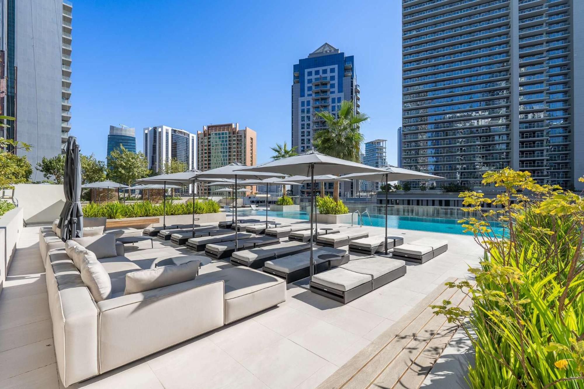 Apartment 3 Bedroom In Sterling West With Full Burj Khalifa Views