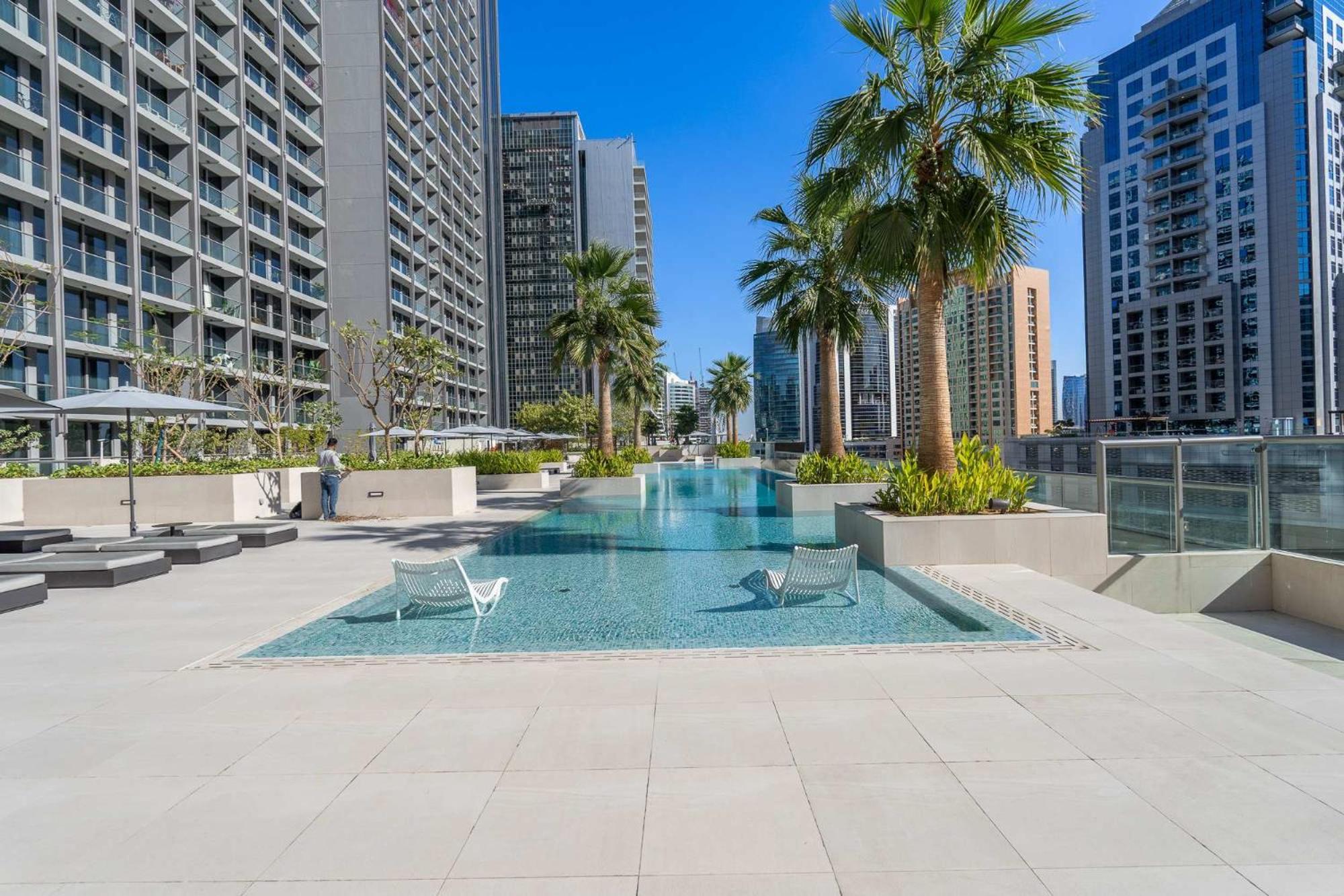 3 Bedroom In Sterling West With Full Burj Khalifa Views * Dubai