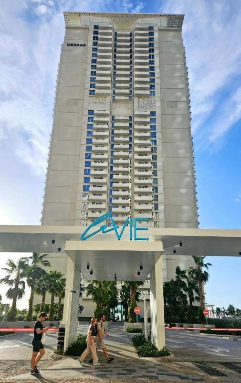 Excellent 2 Bedrooms With Sea View! Private Beach, La Vie In Jbr! * Dubai