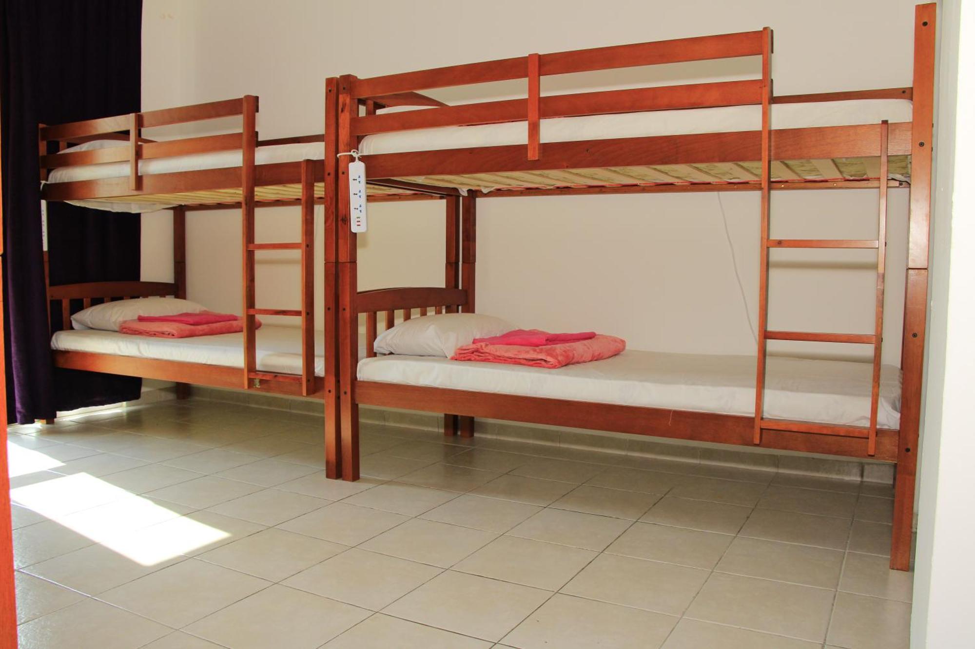 Capsule hotel Dreams Dubai