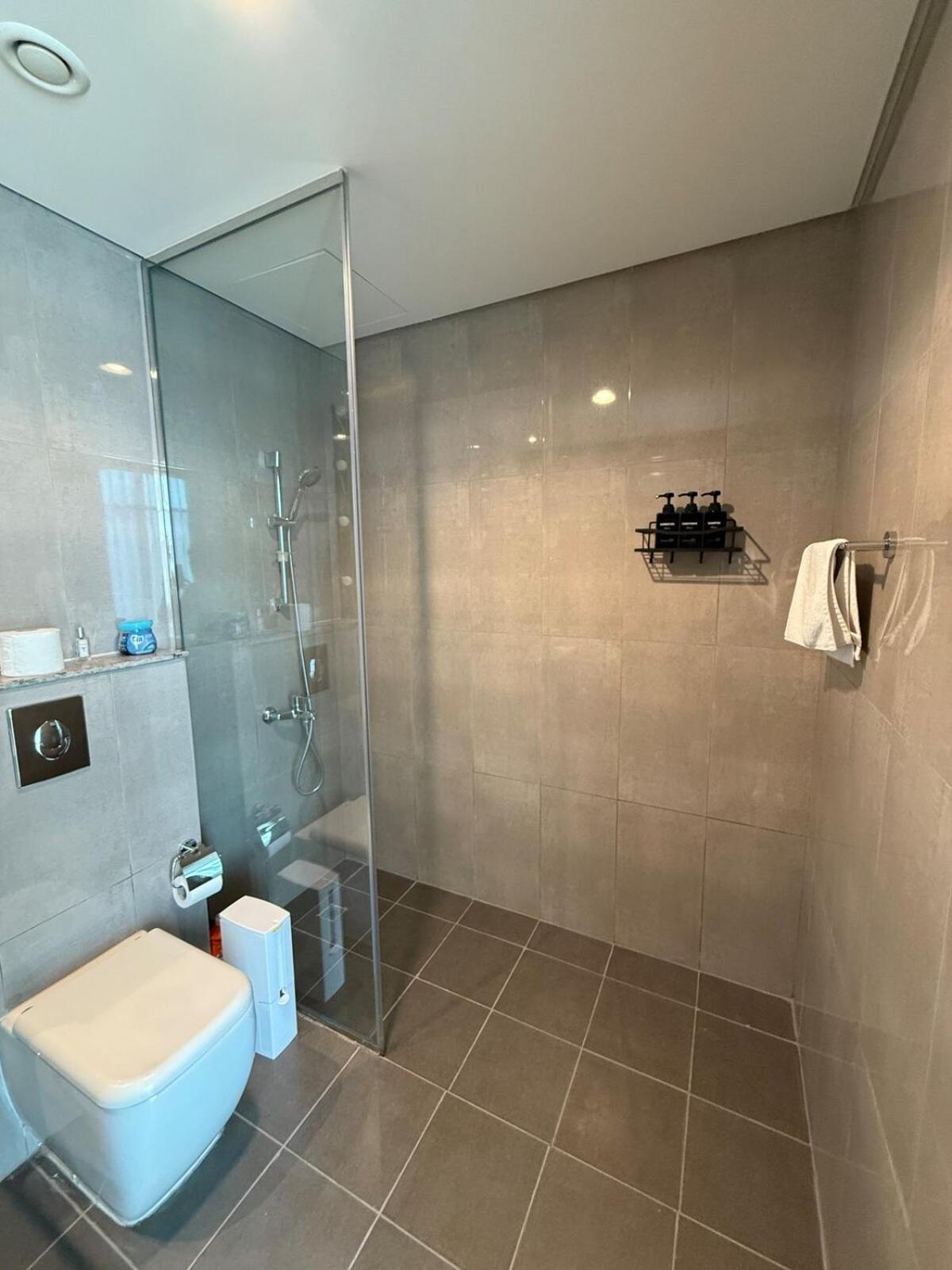 Luxury - Prime Business Bay Location, 7 Min To Mall Apartment