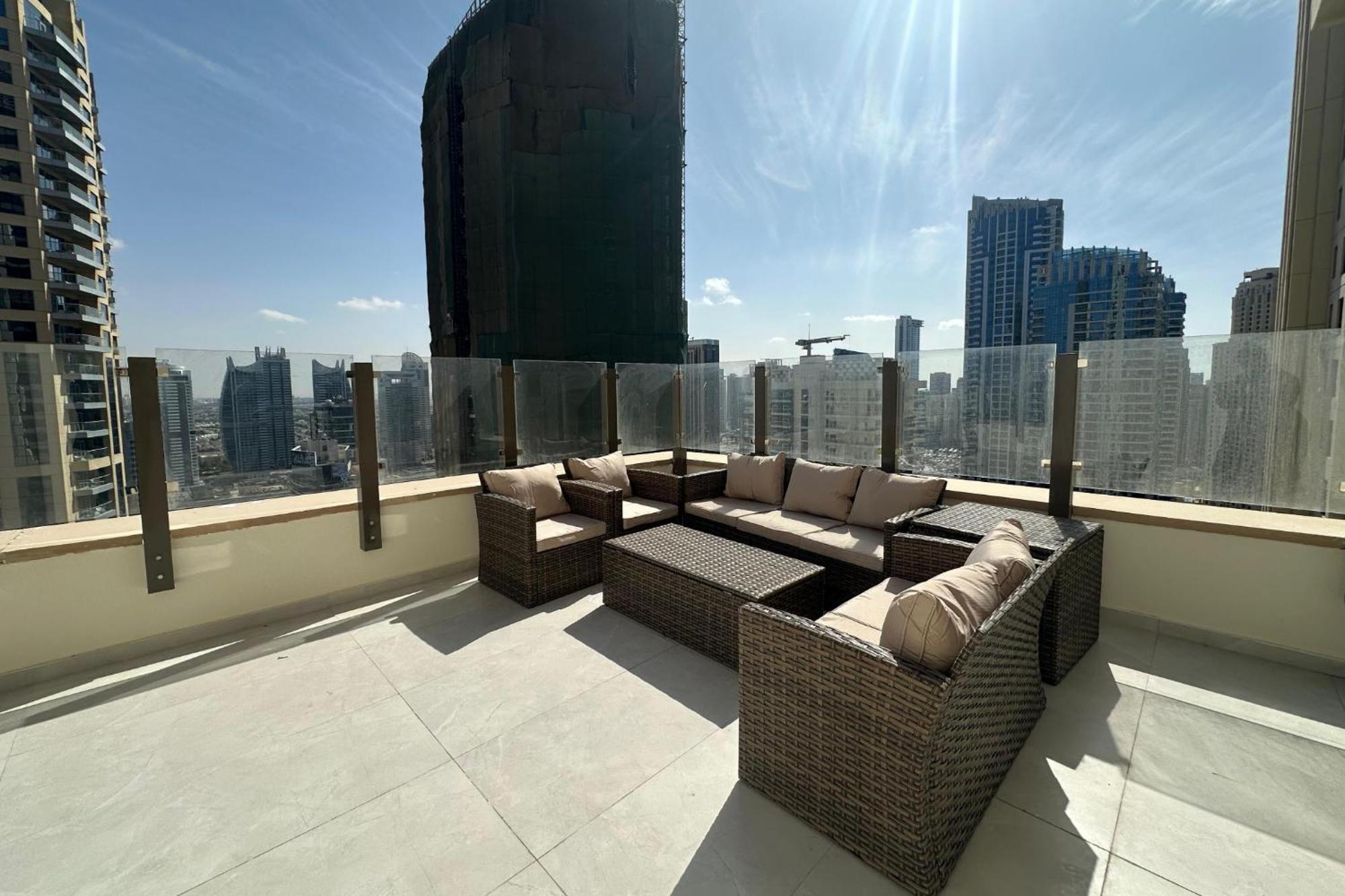 2br With Private Terrace, Panoramic Marina View Apartment Dubai