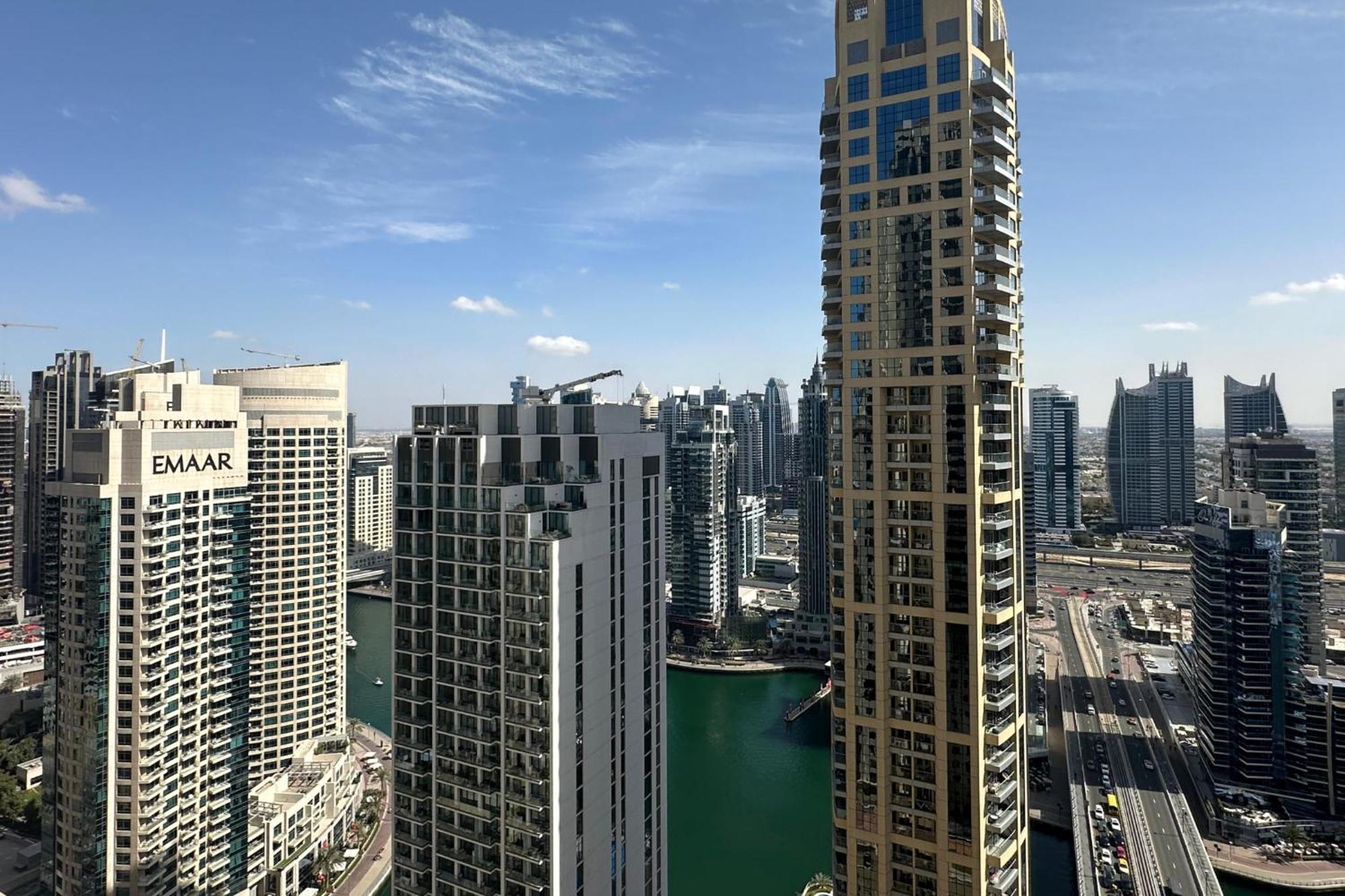 Apartment 2br With Private Terrace, Panoramic Marina View Dubai