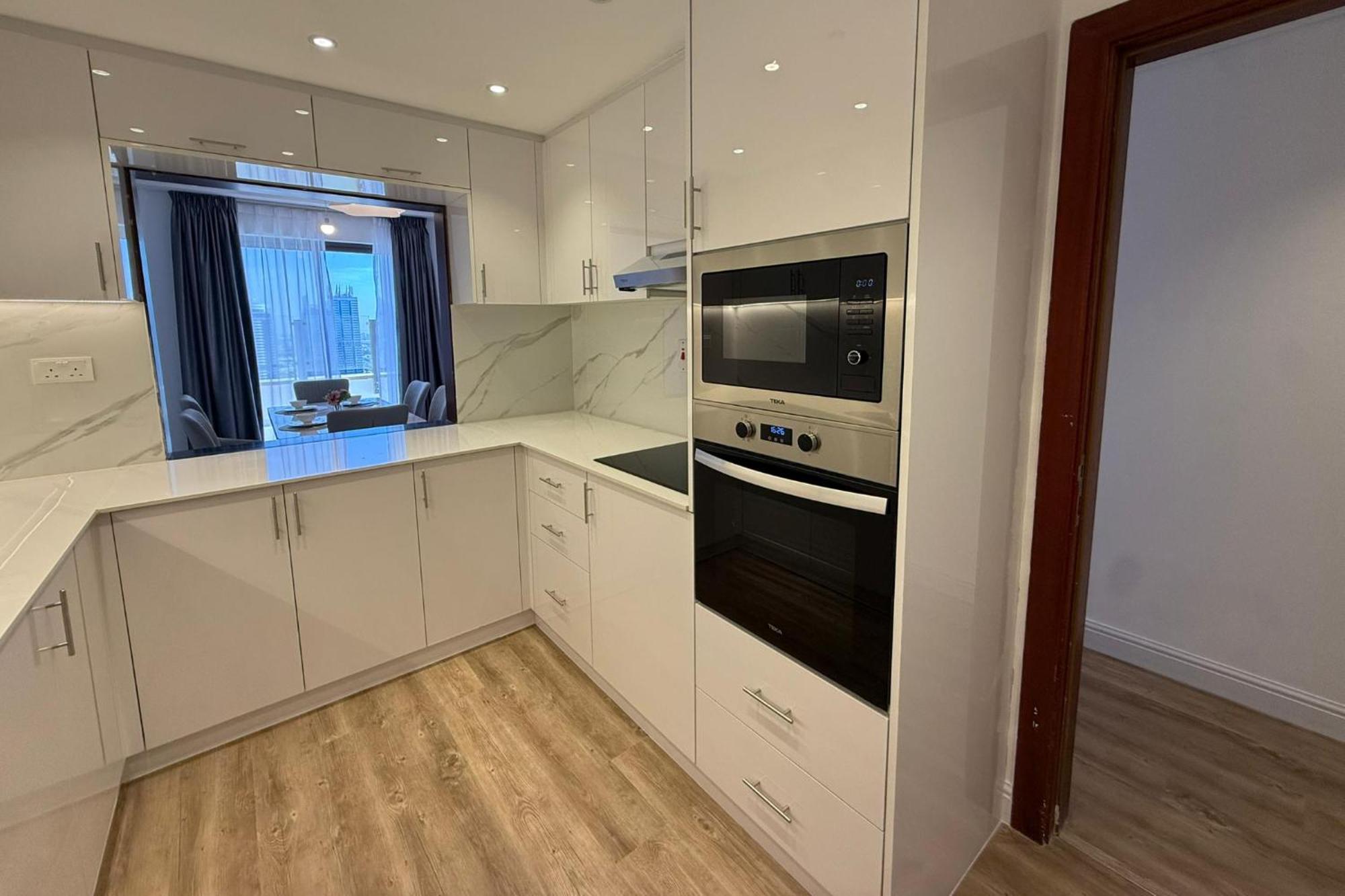 2br With Private Terrace, Panoramic Marina View Apartment