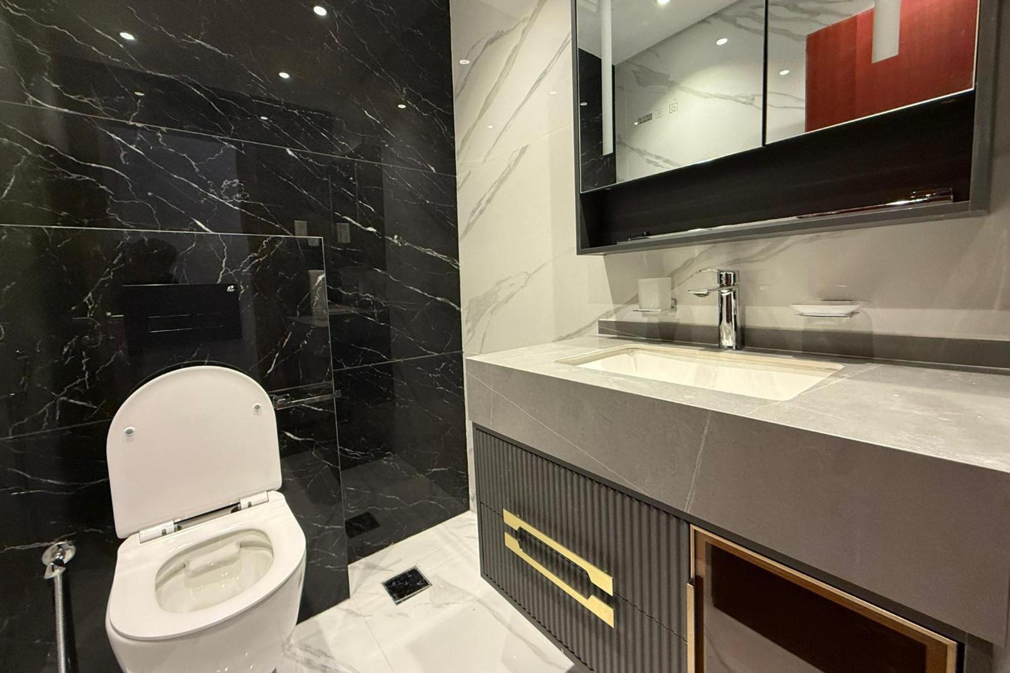 Apartment 2br With Private Terrace, Panoramic Marina View *