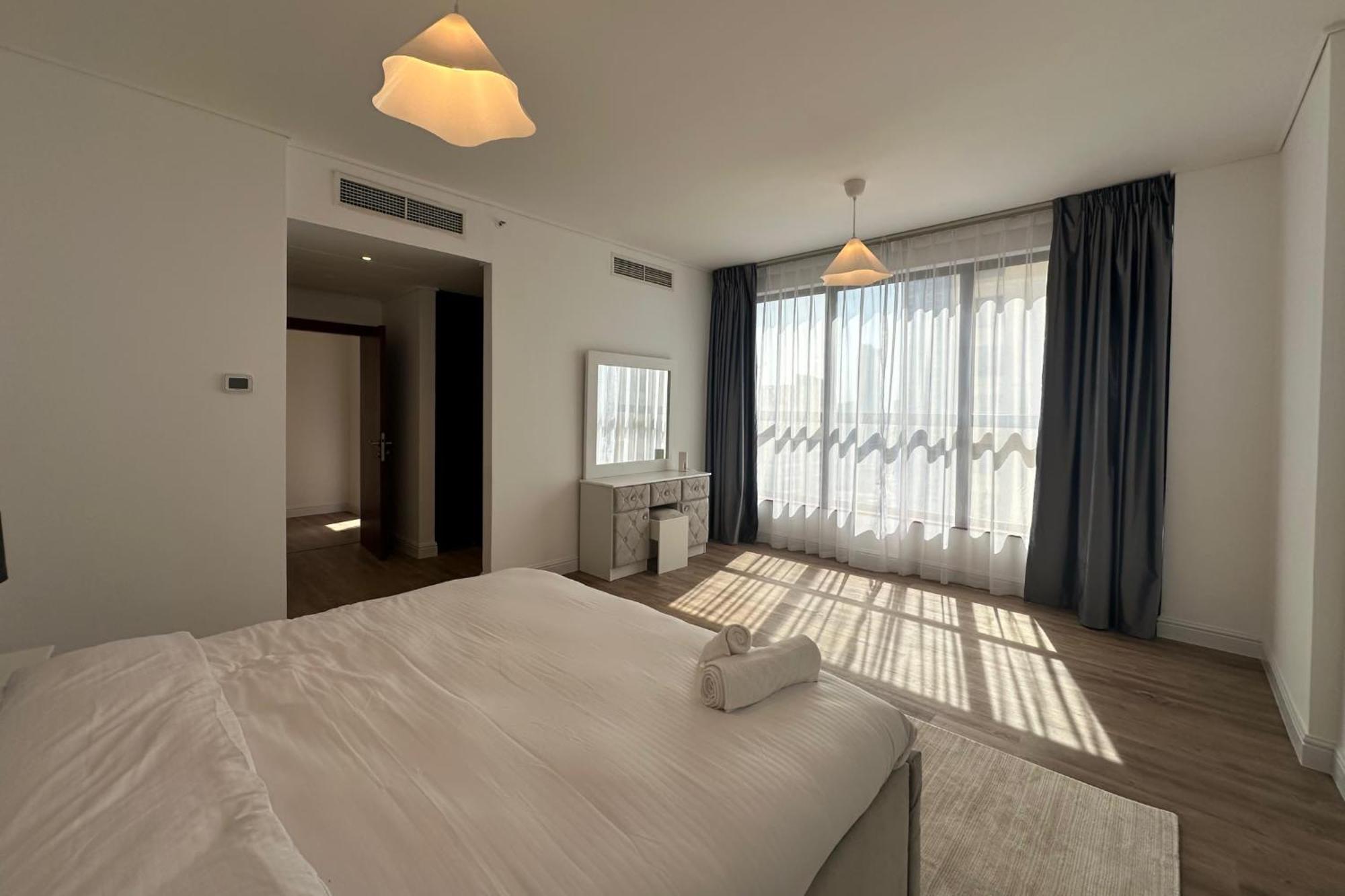 2br With Private Terrace, Panoramic Marina View Apartment Dubai