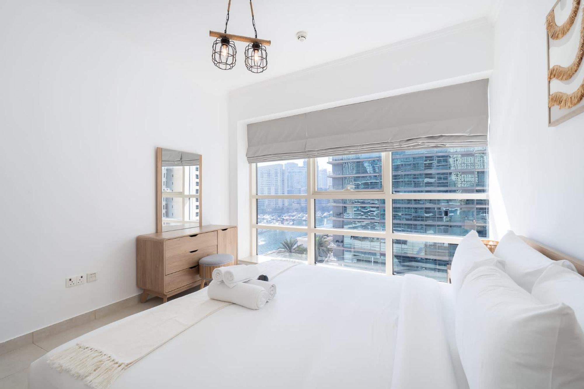 Elegant 1-bedroom For 4 In Marina Dubai