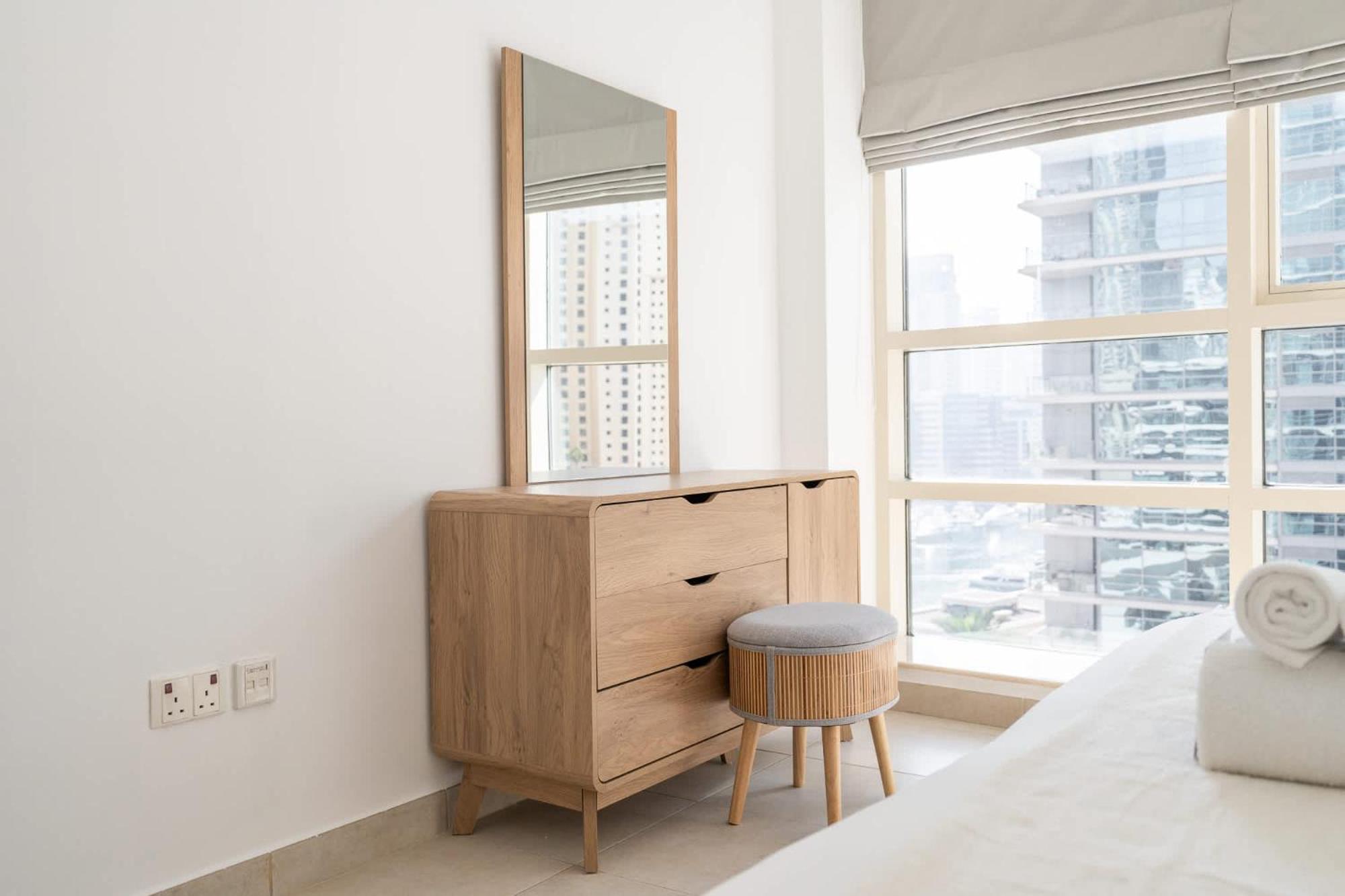 Elegant 1-bedroom For 4 In Marina * Dubai