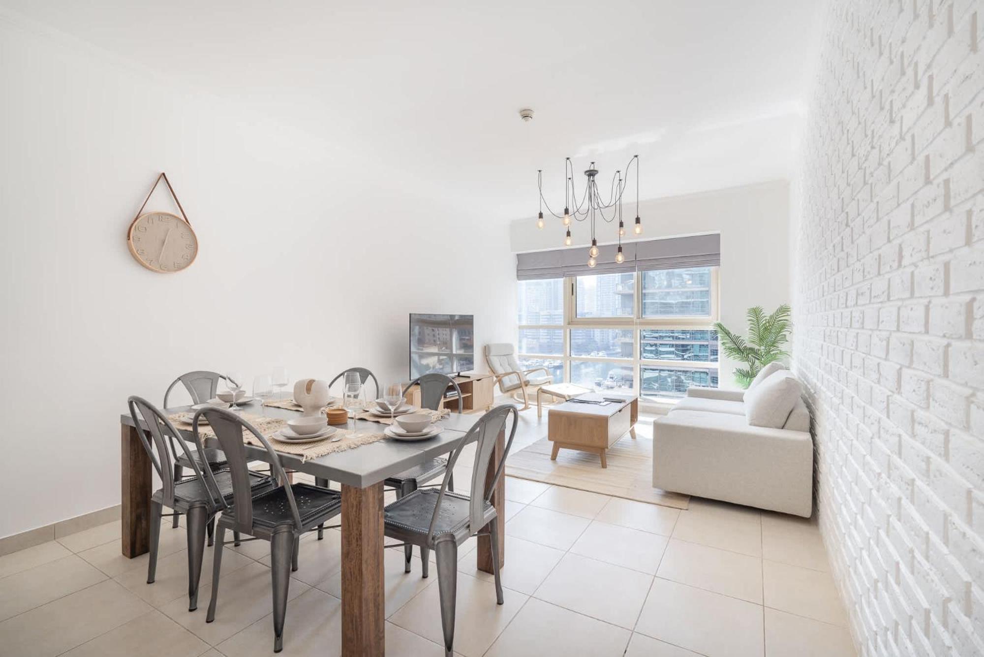 Elegant 1-bedroom For 4 In Marina Apartment Dubai