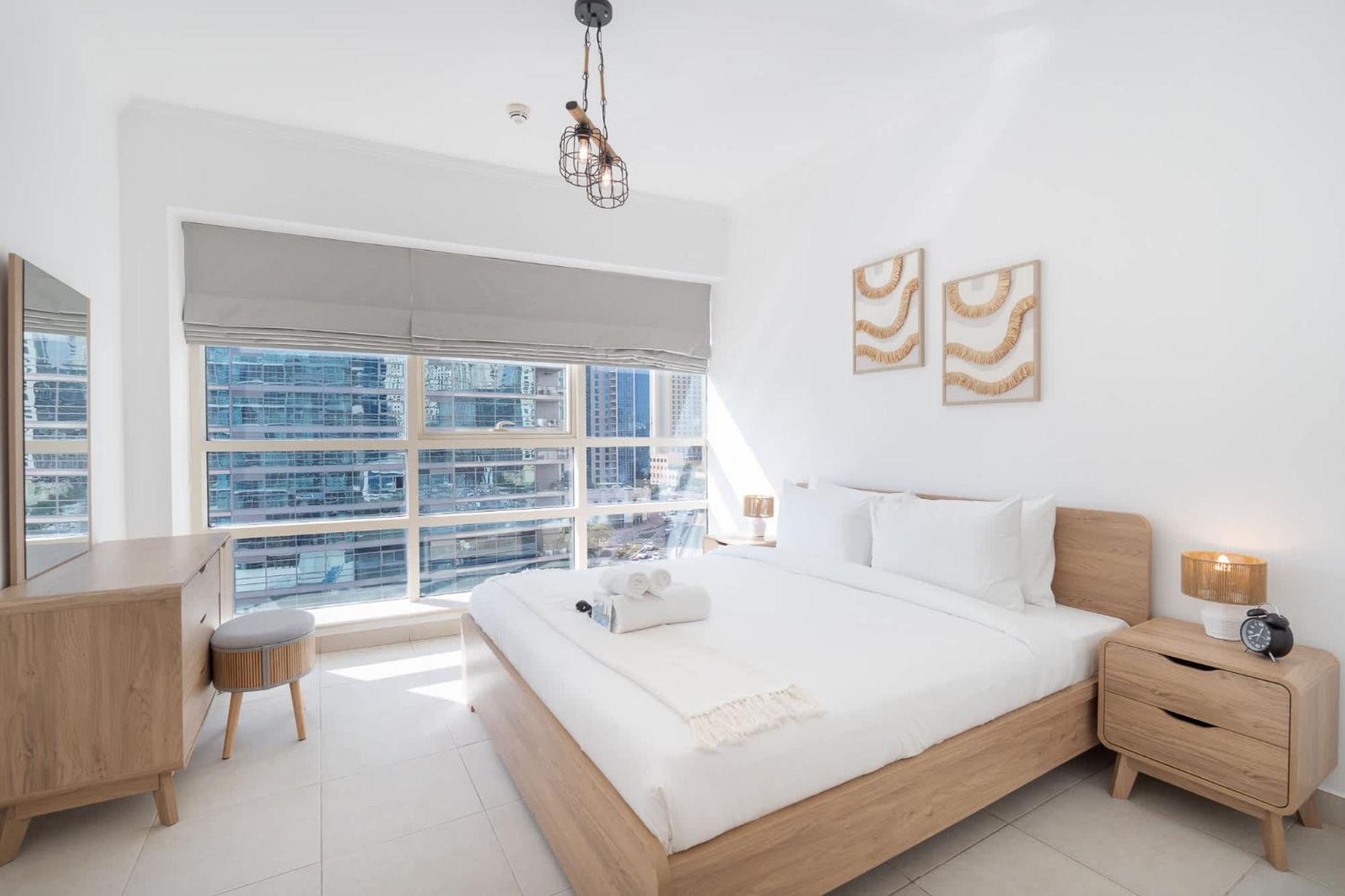 Elegant 1-bedroom For 4 In Marina Dubai