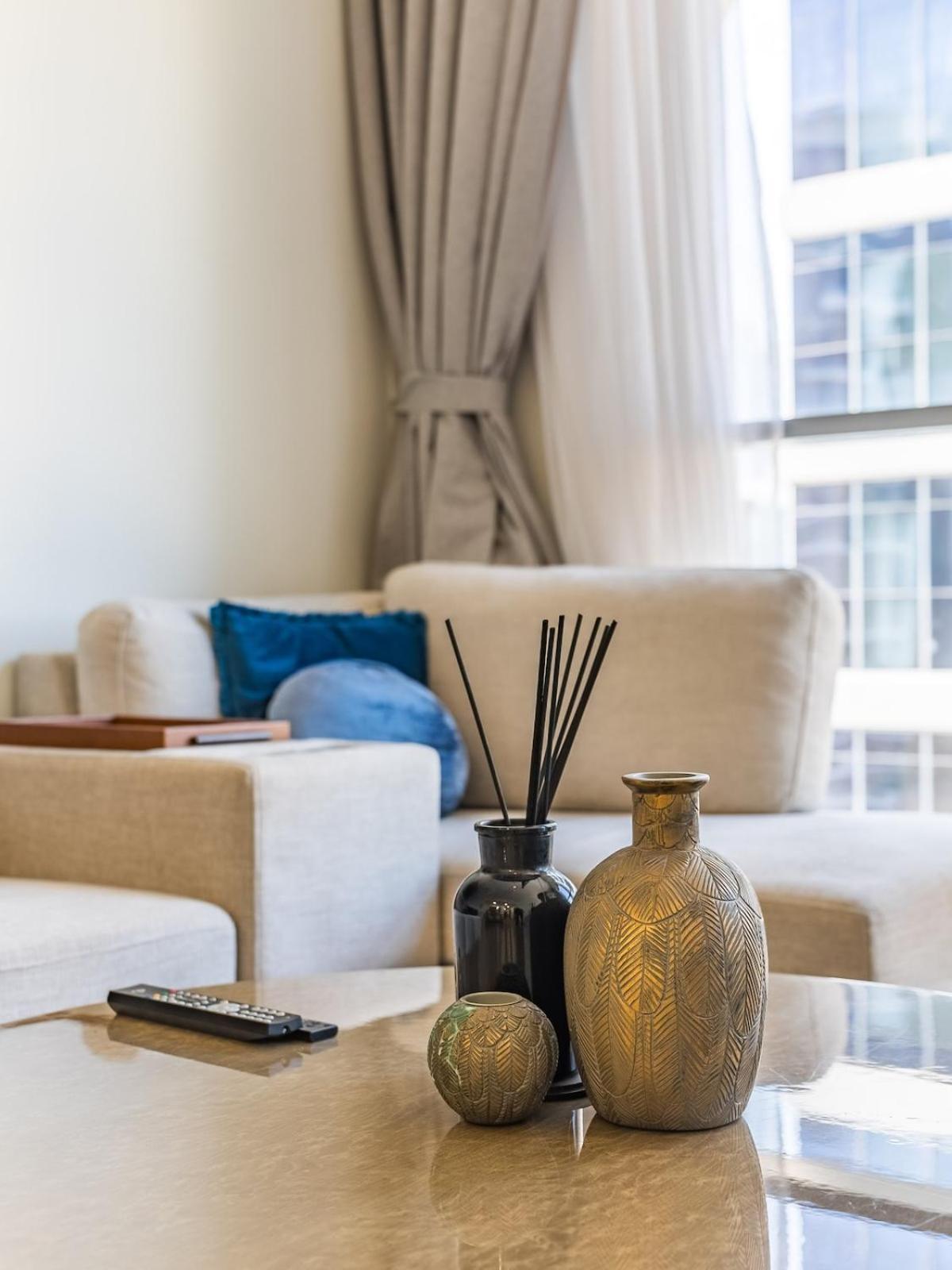 Apartment Modern Retreat With Balcony And Burj Khalifa View *