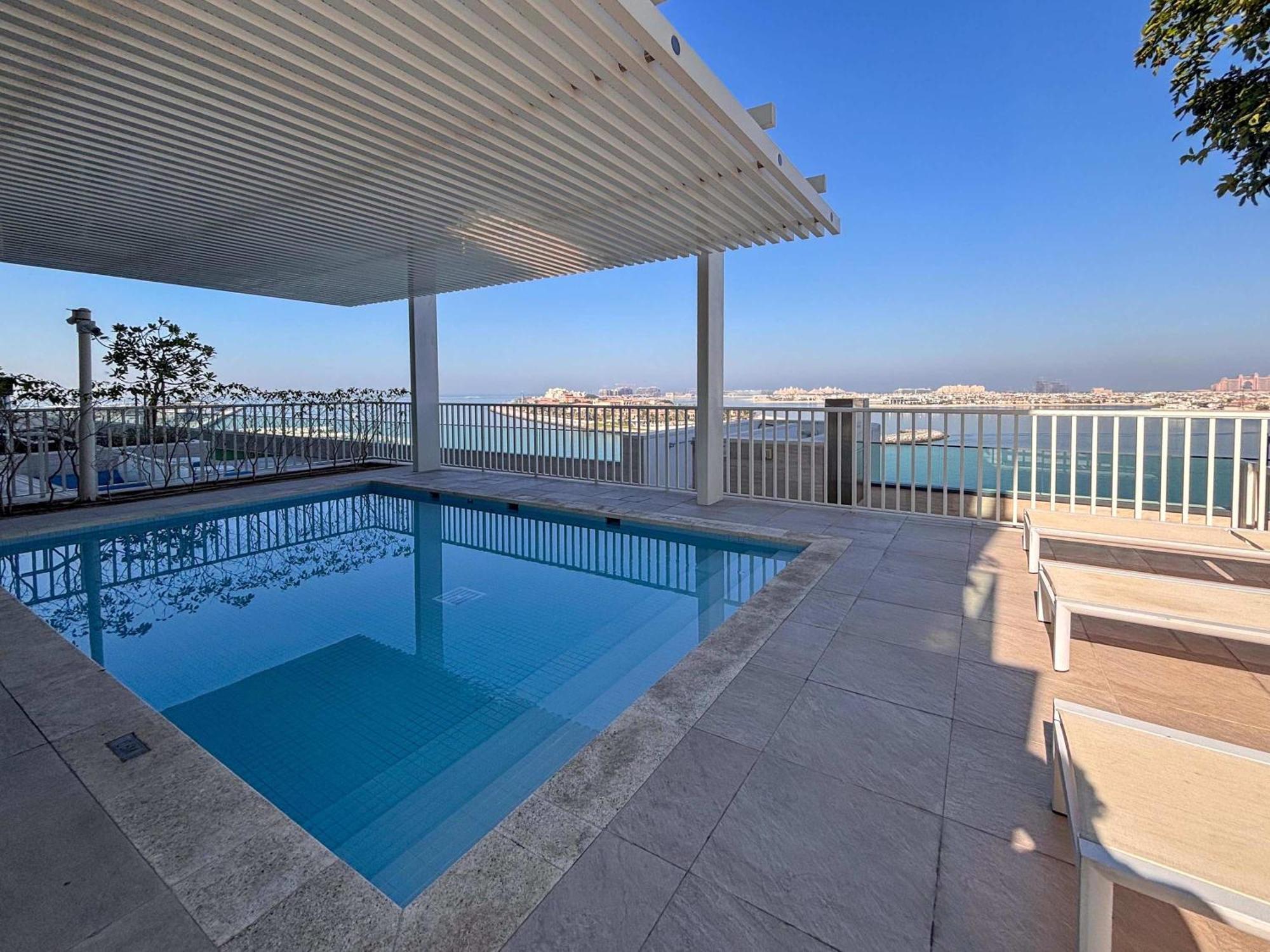 Apartment Frank Porter - Vista Tower 2