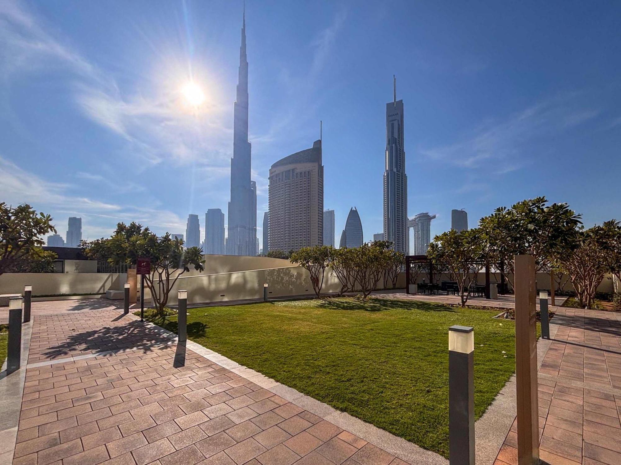 Frank Porter - Downtown Views Apartment Dubai